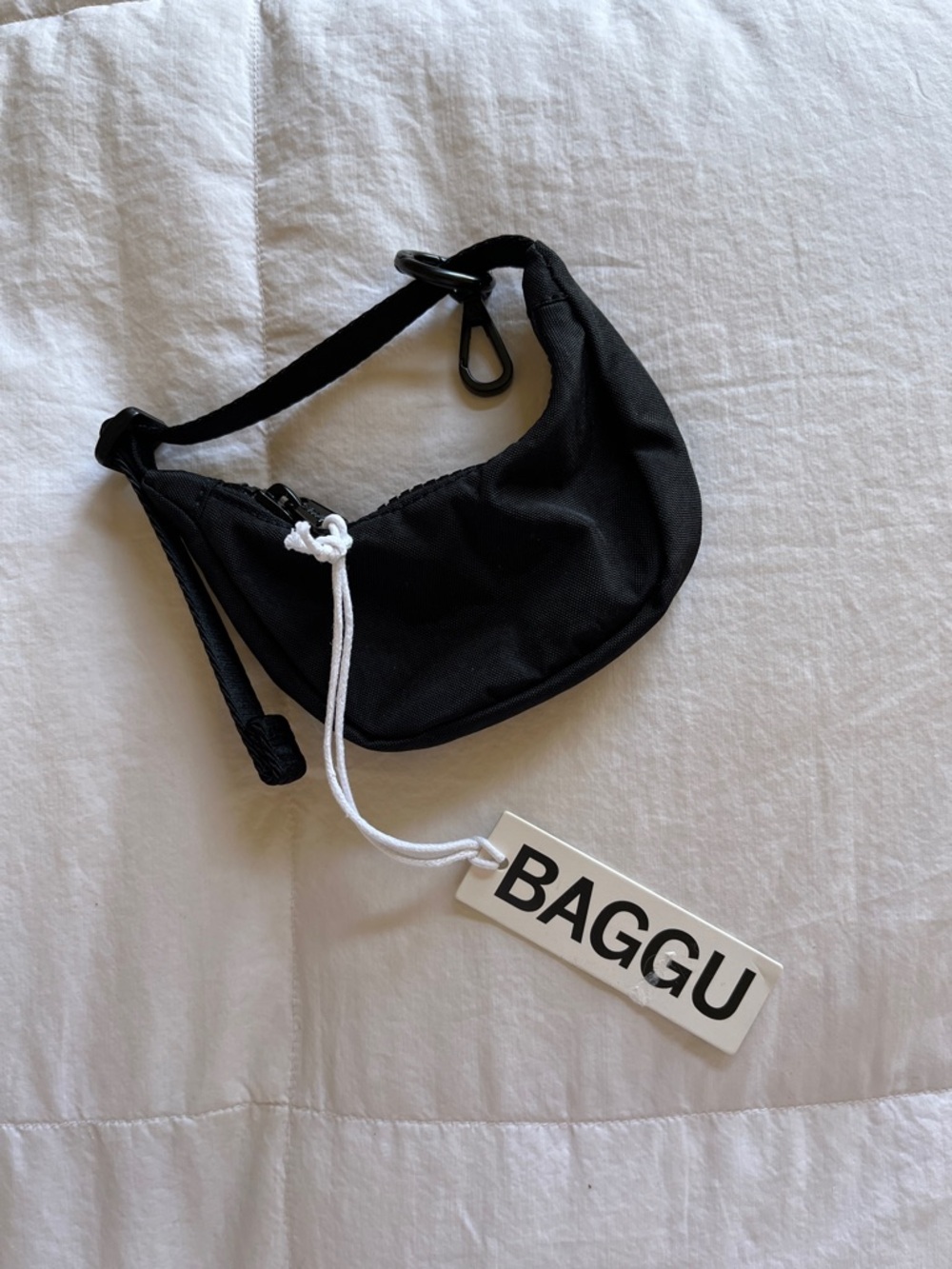 BAGGU Crescent Bag Charm